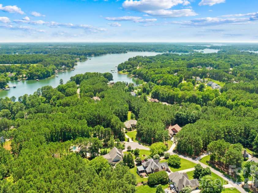 168 Blue Ridge Trail, Mooresville, NC 28117.  MLS# CAR4357769, YatesRealty ID 7264. 