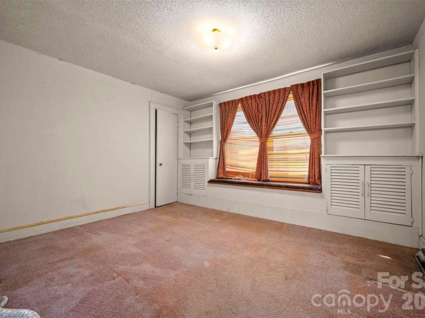 1092 NC 120 Highway, Mooresboro, NC 28114.  MLS# CAR4342013, YatesRealty ID 7265. Bedroom