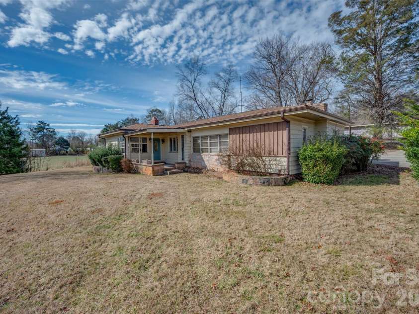 1092 NC 120 Highway, Mooresboro, NC 28114.  MLS# CAR4342013, YatesRealty ID 7265. Front of Home