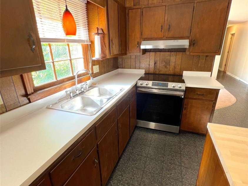 1111 Skyland Drive, Mount Pleasant, NC 28124.  MLS# CAR4155800, YatesRealty ID 7265. 