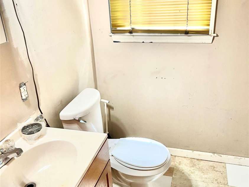 1111 Skyland Drive, Mount Pleasant, NC 28124.  MLS# CAR4155800, YatesRealty ID 7265. Bath #2 in basement awaiting your creativity.