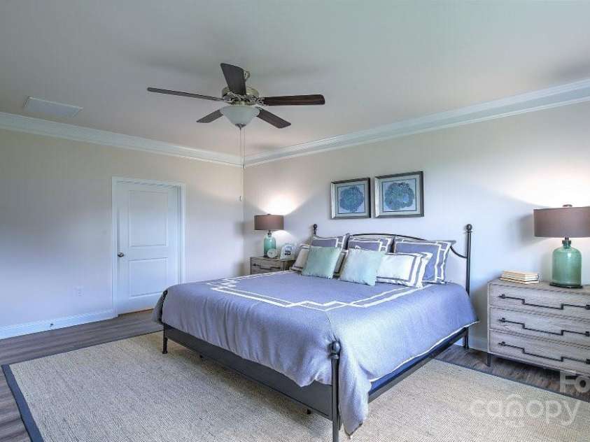 571 Fox Cove Road, Hendersonville, NC 28792.  MLS# CAR4199127, YatesRealty ID 7266. Ensuite located in the back of the home.