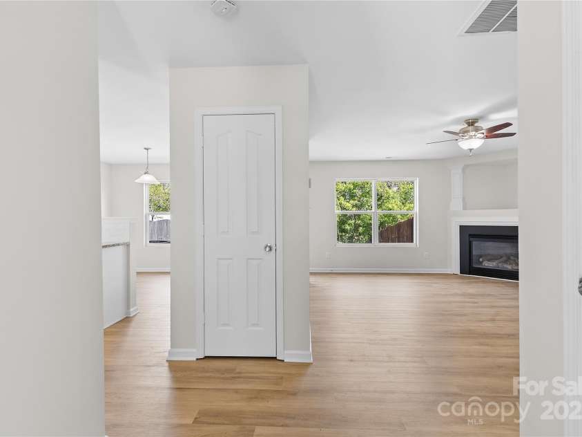 2708 Valley Court, Charlotte, NC 28273.  MLS# CAR4248520, YatesRealty ID 7267. 