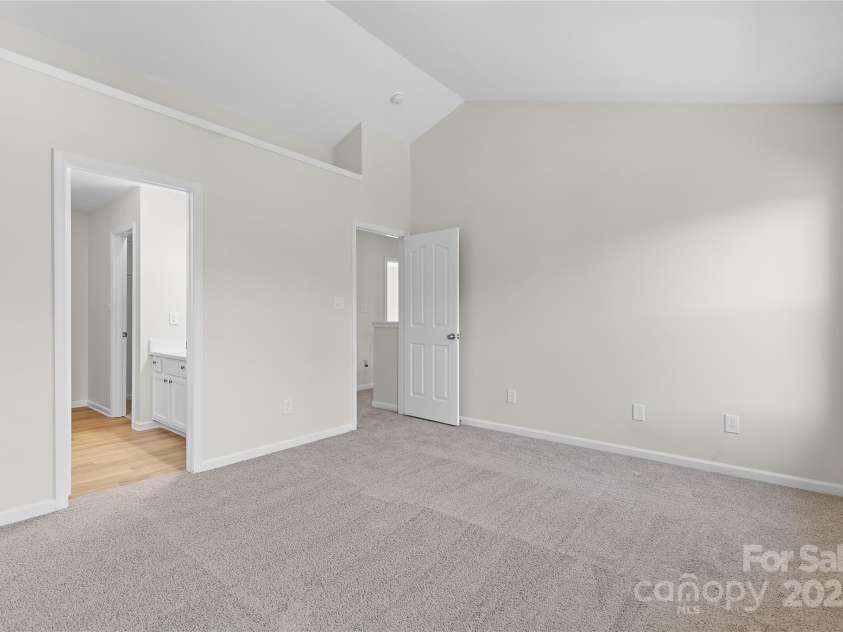 2708 Valley Court, Charlotte, NC 28273.  MLS# CAR4248520, YatesRealty ID 7267. 