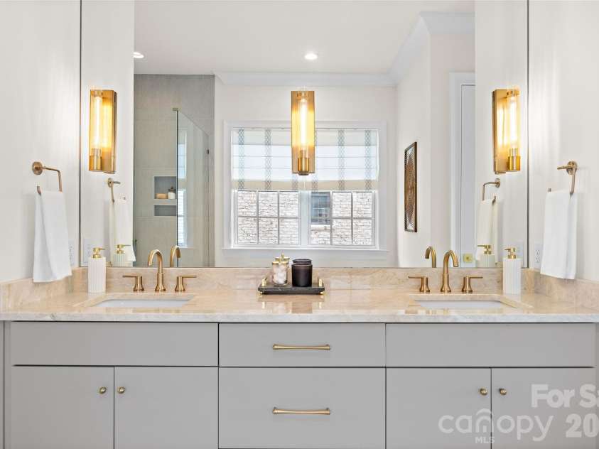3011 Ella Katherine Way, Charlotte, NC 28210.  MLS# CAR4381192, YatesRealty ID 7267. Double vanities