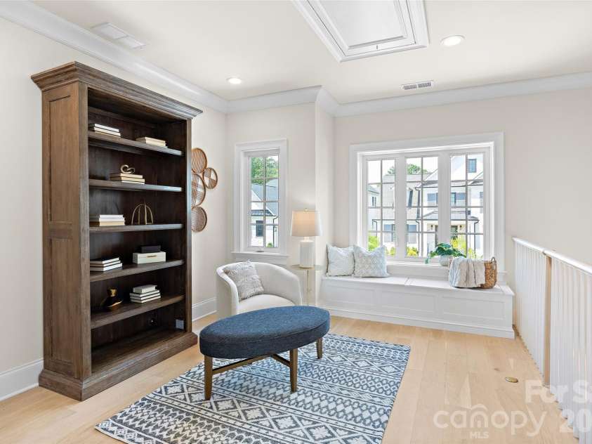3011 Ella Katherine Way, Charlotte, NC 28210.  MLS# CAR4381192, YatesRealty ID 7267. Upstairs loft space