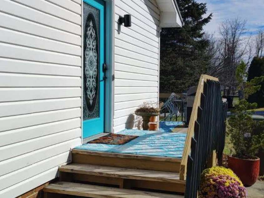 411 Poplar Avenue, West Jefferson, NC 28694.  MLS# CAR4320354, YatesRealty ID 7269. 