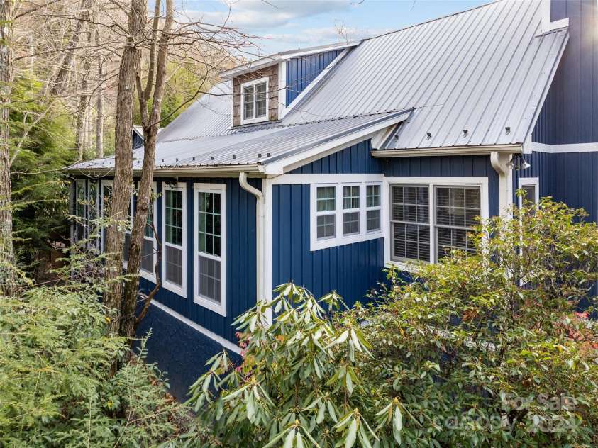 12 Belisle Lane, Maggie Valley, NC 28751.  MLS# CAR4202717, YatesRealty ID 727. 
