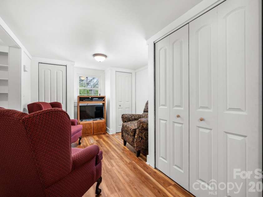 88 Lincoln Avenue, Marion, NC 28752.  MLS# CAR4348914, YatesRealty ID 7270. 
