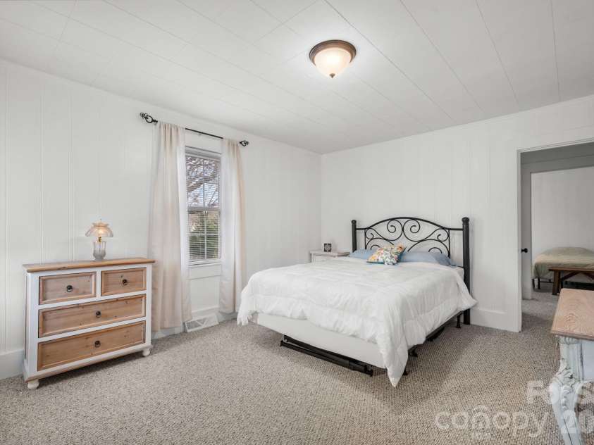 88 Lincoln Avenue, Marion, NC 28752.  MLS# CAR4348914, YatesRealty ID 7270. 