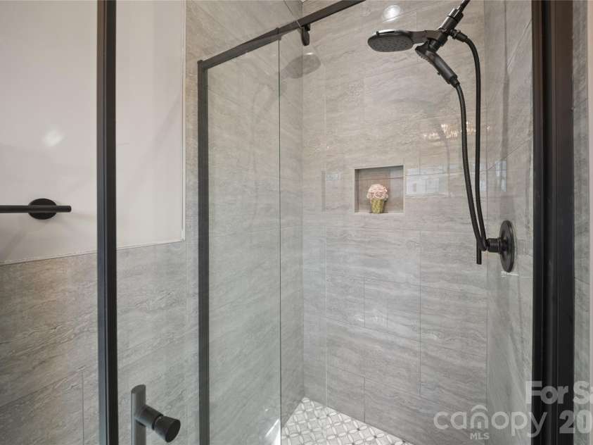 78 Scott Meadows Drive, Asheville, NC 28806.  MLS# CAR4344586, YatesRealty ID 7271. 