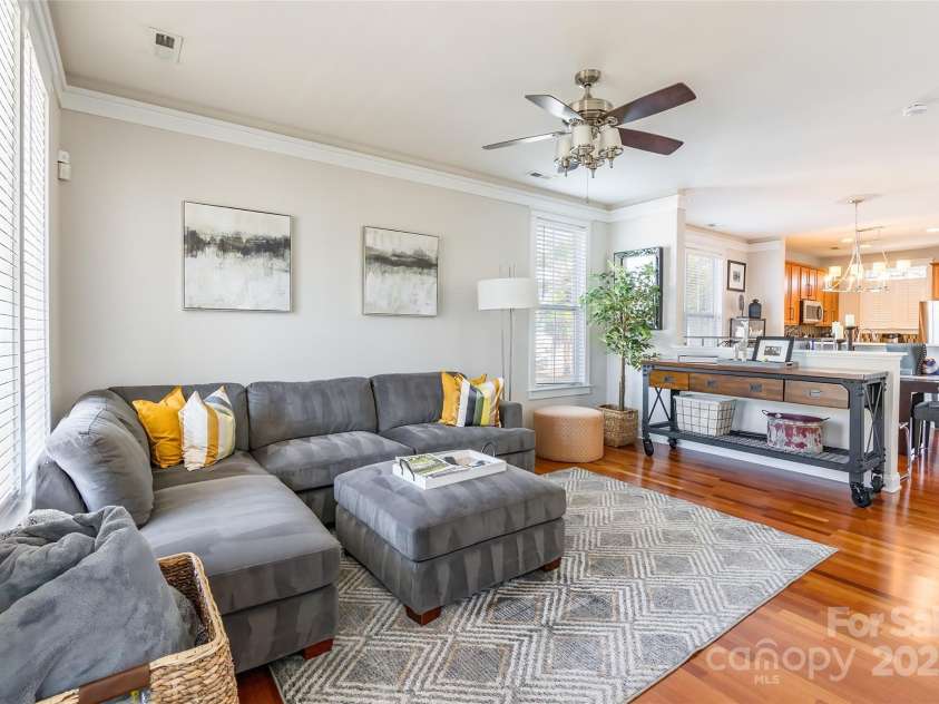 1246 Rising Oak Drive, Charlotte, NC 28206.  MLS# CAR4228735, YatesRealty ID 7272. 