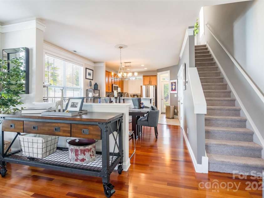 1246 Rising Oak Drive, Charlotte, NC 28206.  MLS# CAR4228735, YatesRealty ID 7272. 