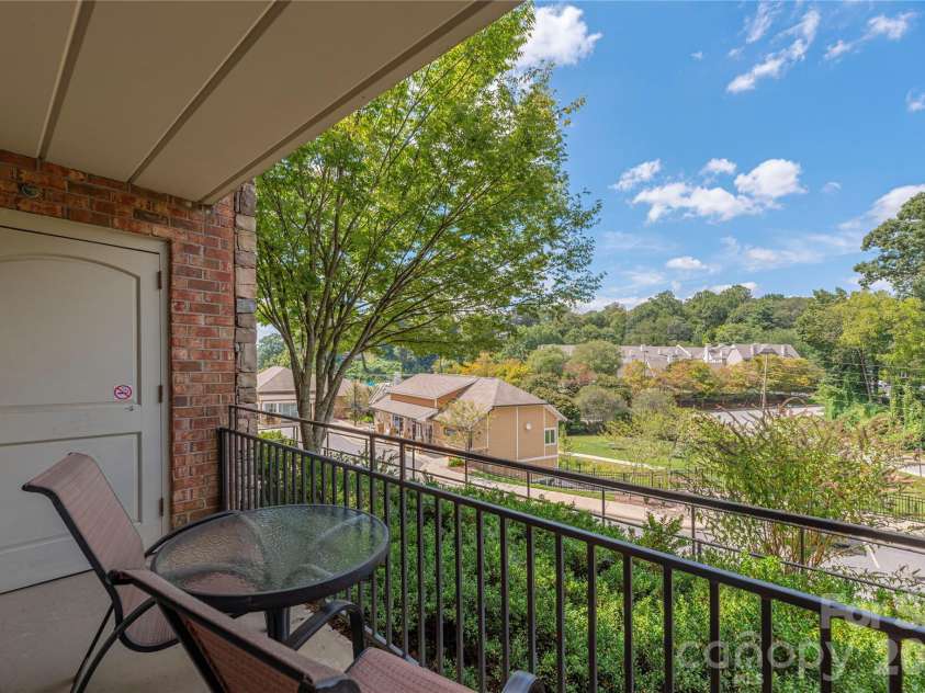 114 Bowling Park Road, Asheville, NC 28803.  MLS# CAR4302722, YatesRealty ID 7274. 