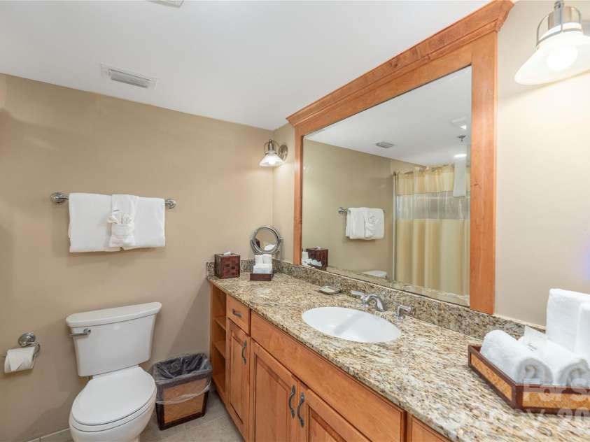 114 Bowling Park Road, Asheville, NC 28803.  MLS# CAR4302722, YatesRealty ID 7274. 