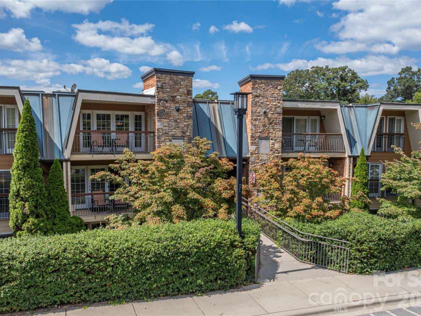 114 Bowling Park Road, Asheville, NC 28803.  MLS# CAR4302722, YatesRealty ID 7274. 