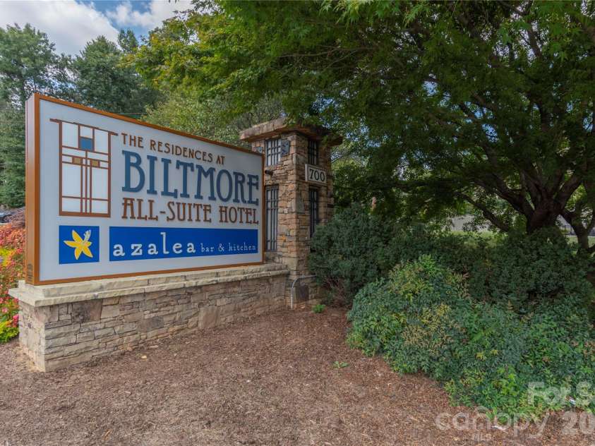 114 Bowling Park Road, Asheville, NC 28803.  MLS# CAR4302722, YatesRealty ID 7274. 