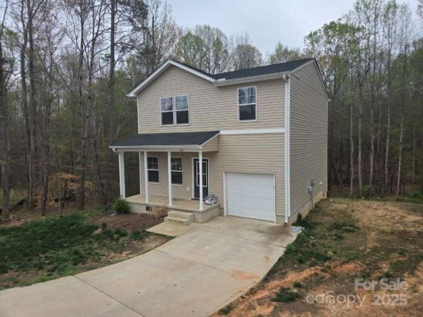 149 Kodak Drive, Statesville, NC 28625.  MLS# CAR4248073, YatesRealty ID 7275. 