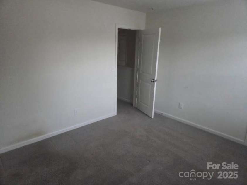 149 Kodak Drive, Statesville, NC 28625.  MLS# CAR4248073, YatesRealty ID 7275. 