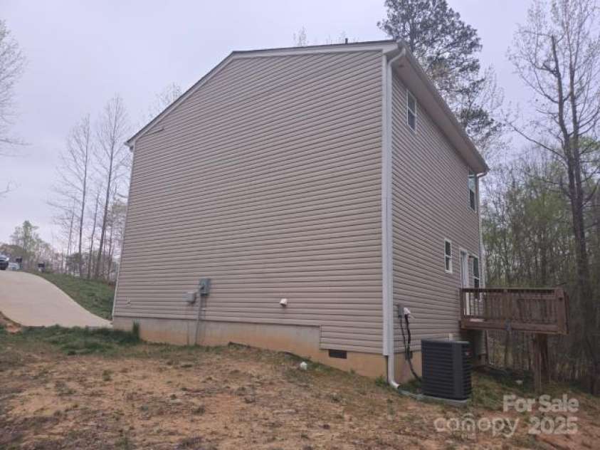 149 Kodak Drive, Statesville, NC 28625.  MLS# CAR4248073, YatesRealty ID 7275. 