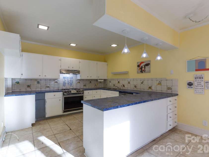 718 Milton Avenue, Rock Hill, SC 29730.  MLS# CAR4338341, YatesRealty ID 7275. 