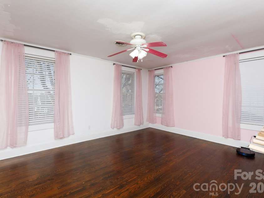 718 Milton Avenue, Rock Hill, SC 29730.  MLS# CAR4338341, YatesRealty ID 7275. 