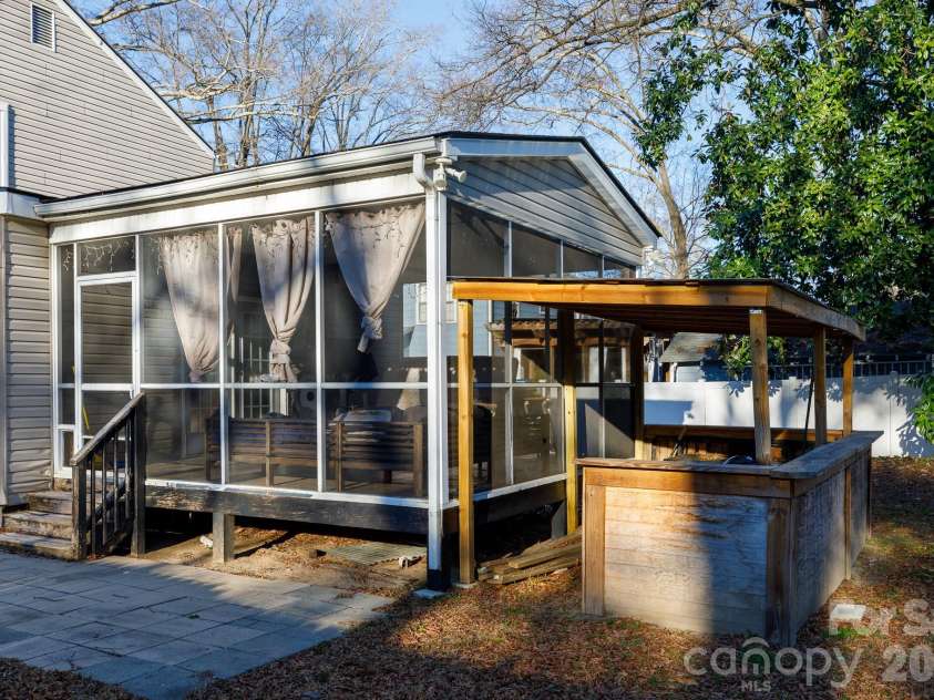 718 Milton Avenue, Rock Hill, SC 29730.  MLS# CAR4338341, YatesRealty ID 7275. 