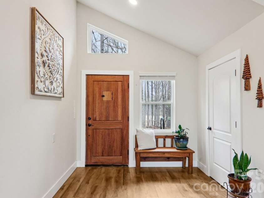 159 Broken Bow Run, Pickens, SC 29671.  MLS# CAR4355826, YatesRealty ID 7277. Entryway foyer with coat closet
