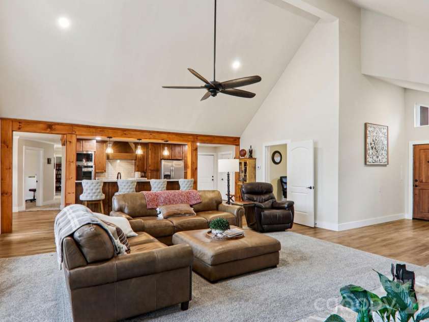 159 Broken Bow Run, Pickens, SC 29671.  MLS# CAR4355826, YatesRealty ID 7277. Spacious open concept living room with vaulted ceiling.