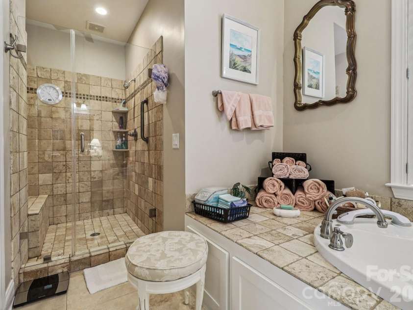 27 Wateree Key Court, Winnsboro, SC 29180.  MLS# CAR4350046, YatesRealty ID 7278. 