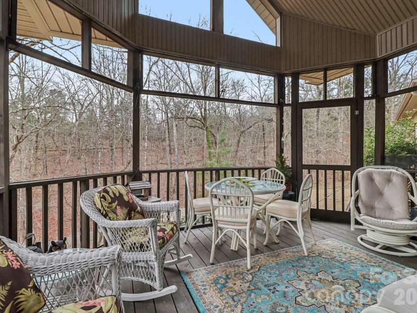 27 Wateree Key Court, Winnsboro, SC 29180.  MLS# CAR4350046, YatesRealty ID 7278. 