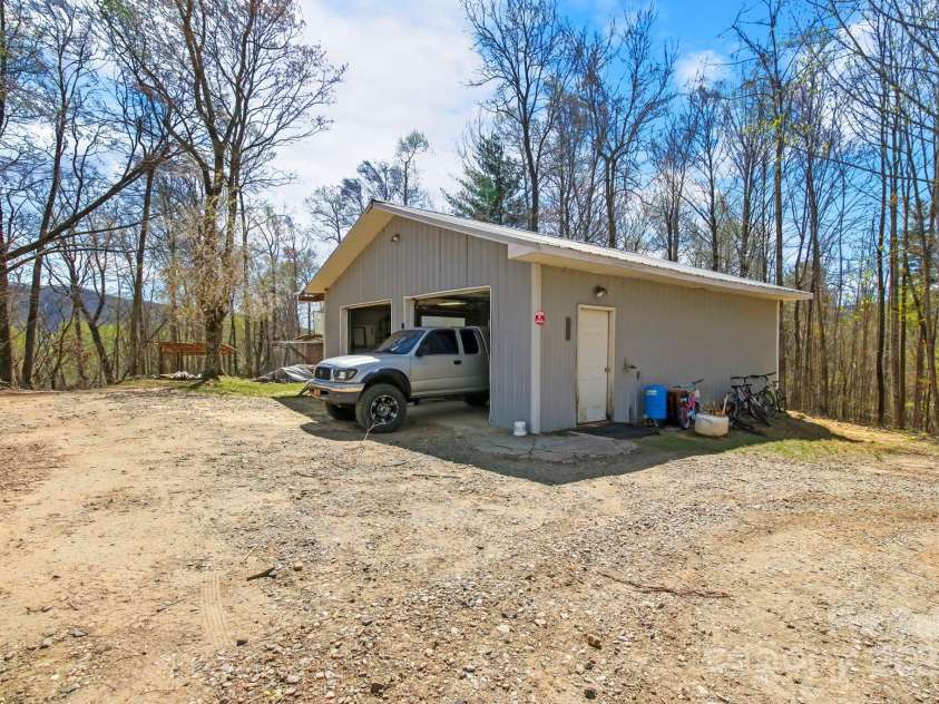 675 Rodgers Road, Newland, NC 28657.  MLS# CAR4247976, YatesRealty ID 7278. Detached Two Car Garage