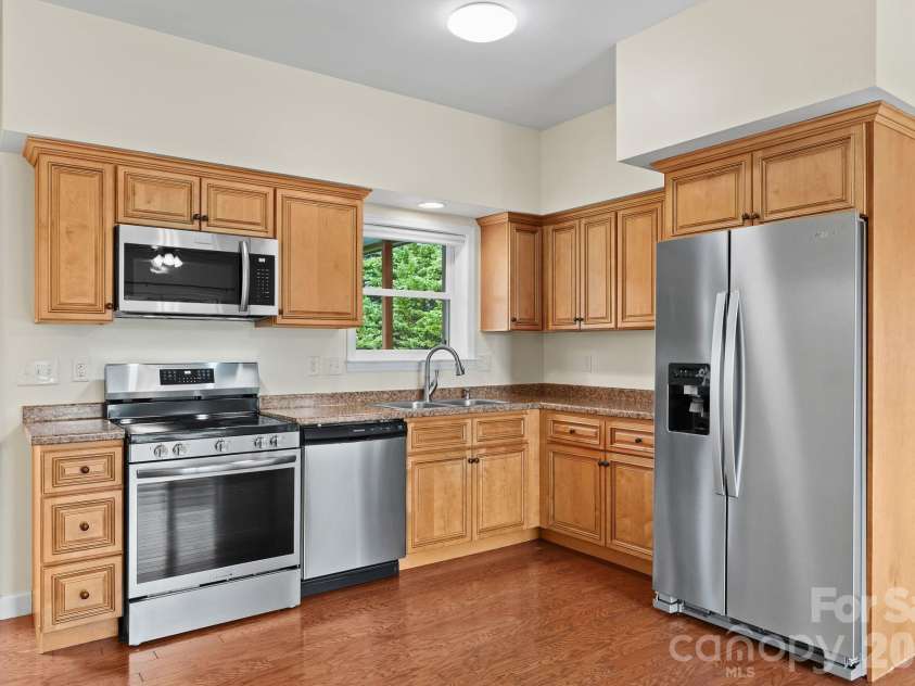 209 Breton Ridge Road, Leicester, NC 28748.  MLS# CAR4355634, YatesRealty ID 7279. 