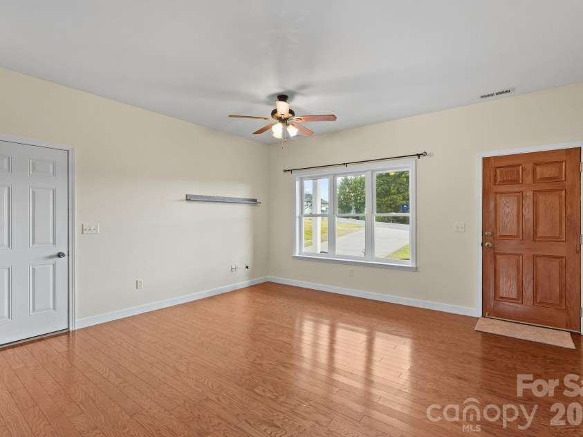 209 Breton Ridge Road, Leicester, NC 28748.  MLS# CAR4355634, YatesRealty ID 7279. 
