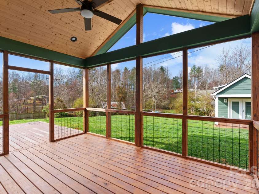 209 Breton Ridge Road, Leicester, NC 28748.  MLS# CAR4355634, YatesRealty ID 7279. 