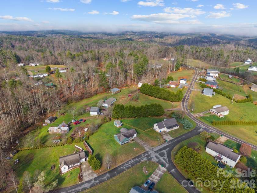 209 Breton Ridge Road, Leicester, NC 28748.  MLS# CAR4355634, YatesRealty ID 7279. 