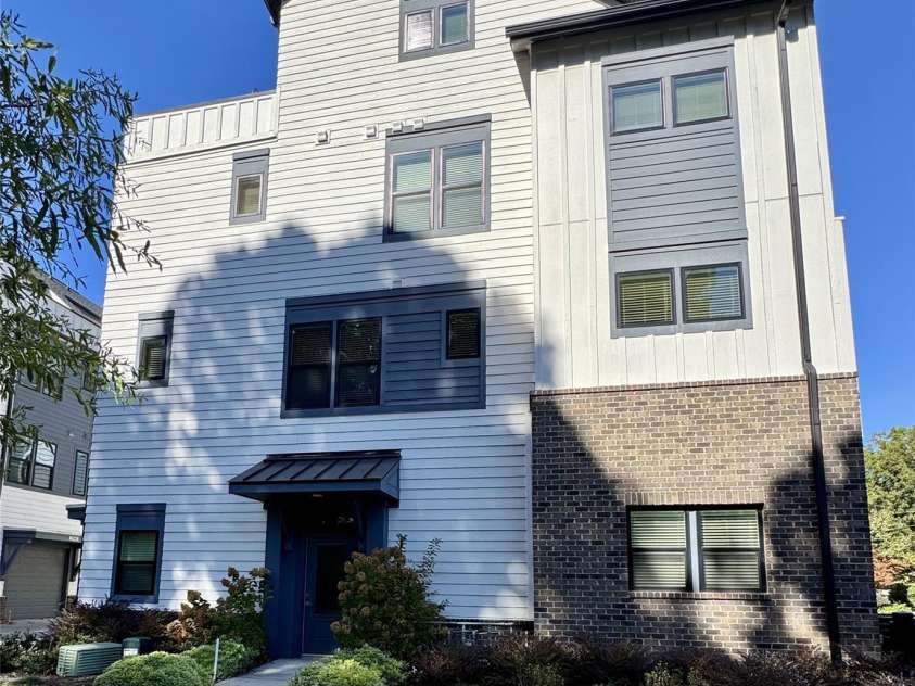 2969 Simpson Drive, Charlotte, NC 28205.  MLS# CAR4321085, YatesRealty ID 728. 