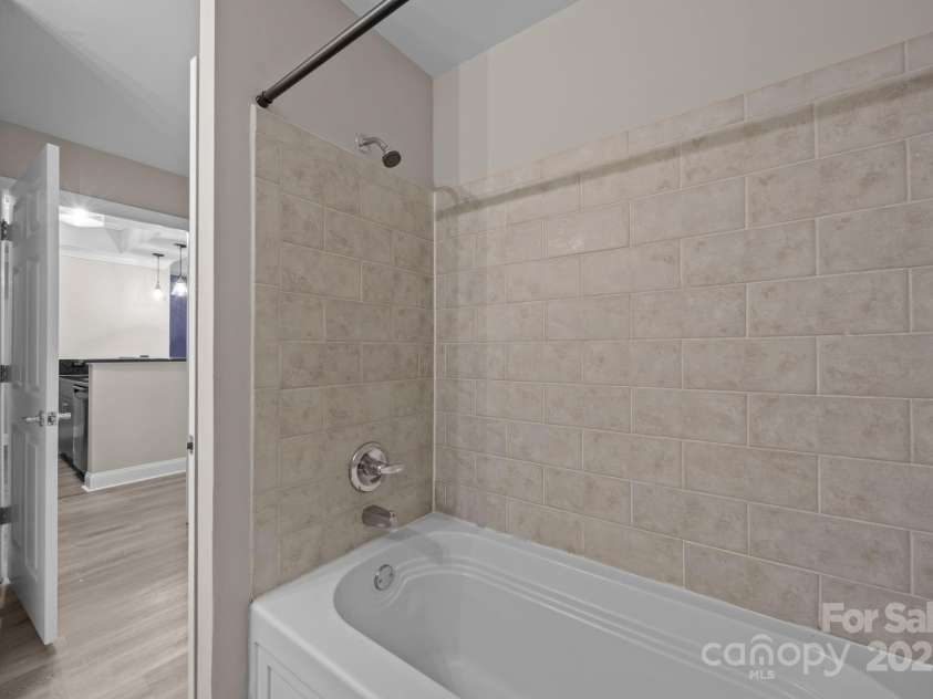 300 Fifth Street, Charlotte, NC 28202.  MLS# CAR4330446, YatesRealty ID 728. Bathroom