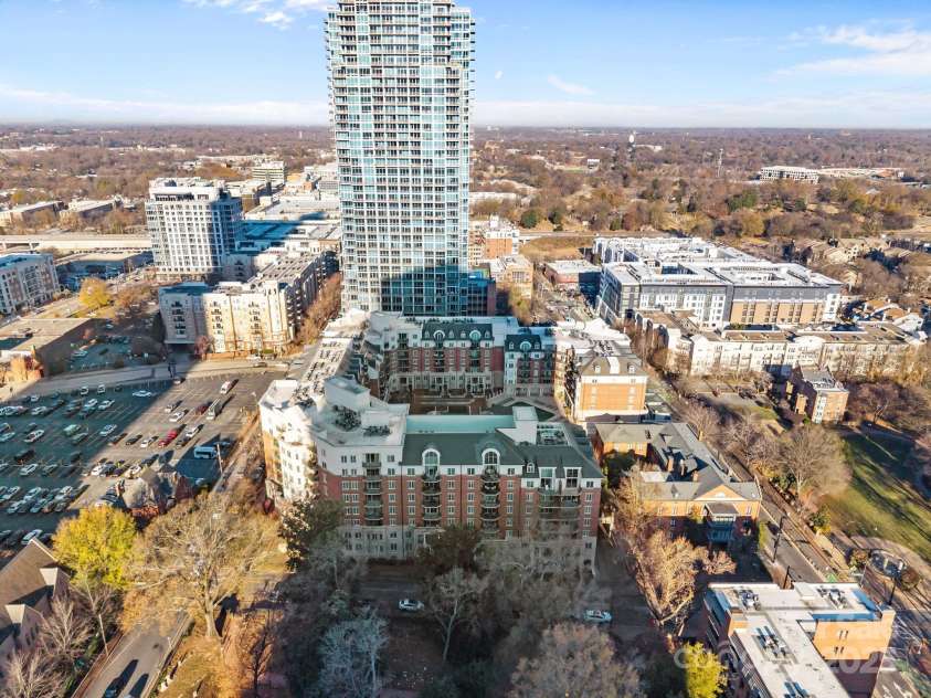 300 Fifth Street, Charlotte, NC 28202.  MLS# CAR4330446, YatesRealty ID 728. Exterior