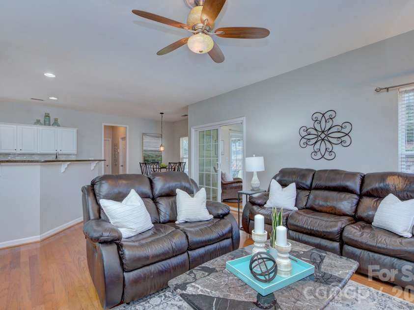 528 Saint George Road, Fort Mill, SC 29708.  MLS# CAR4358694, YatesRealty ID 7280. 