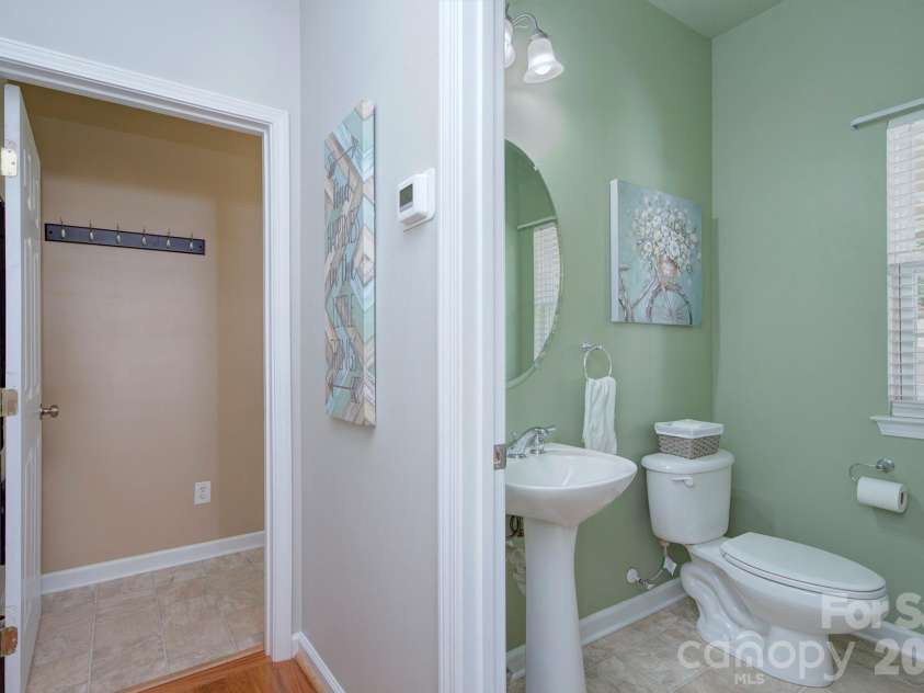 528 Saint George Road, Fort Mill, SC 29708.  MLS# CAR4358694, YatesRealty ID 7280. 