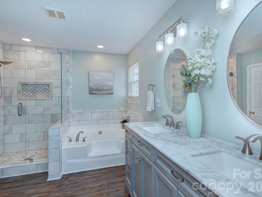 528 Saint George Road, Fort Mill, SC 29708.  MLS# CAR4358694, YatesRealty ID 7280. 