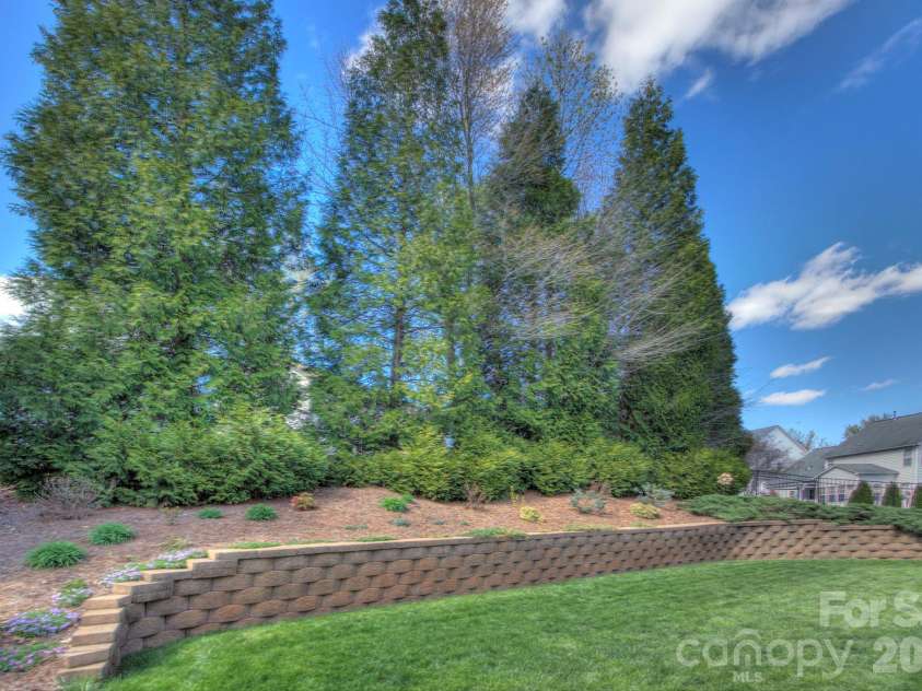 528 Saint George Road, Fort Mill, SC 29708.  MLS# CAR4358694, YatesRealty ID 7280. 