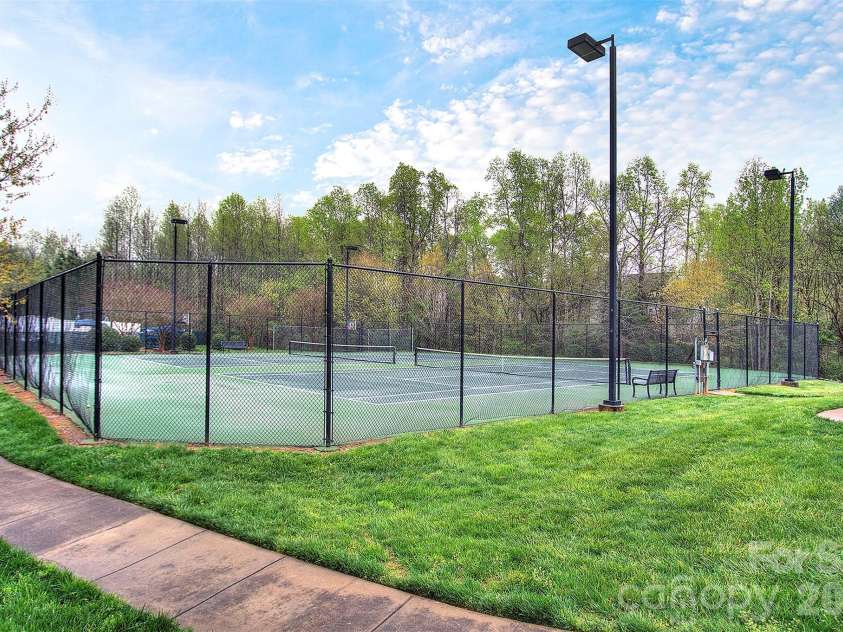 528 Saint George Road, Fort Mill, SC 29708.  MLS# CAR4358694, YatesRealty ID 7280. 