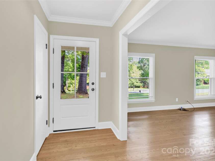 6600 Knightswood Drive, Charlotte, NC 28226.  MLS# CAR4249249, YatesRealty ID 7280. 