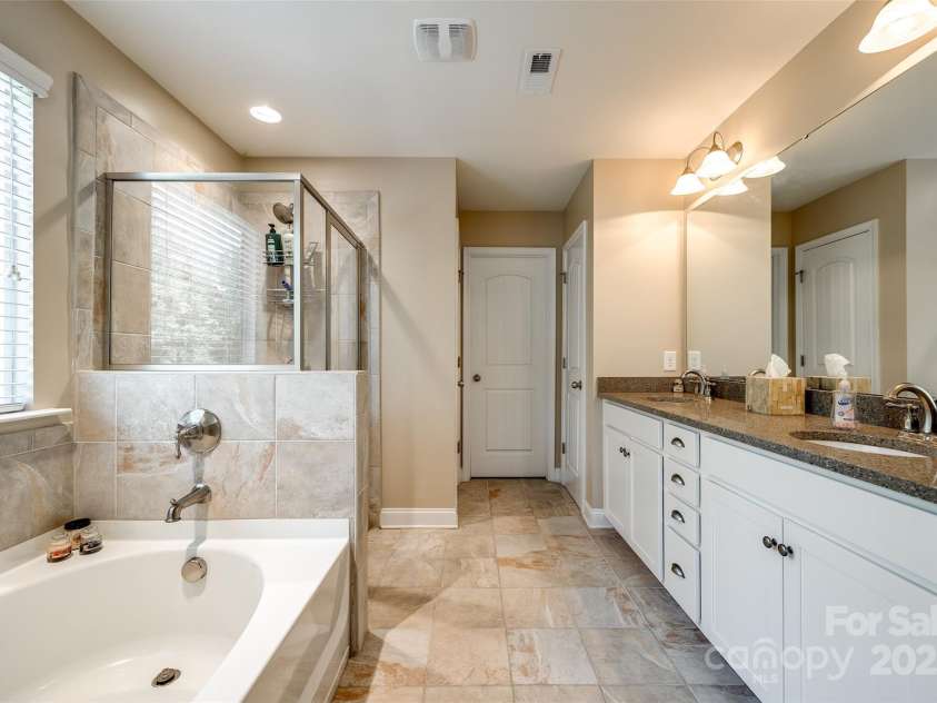 4704 Amberside Drive, Rock Hill, SC 29732.  MLS# CAR4249952, YatesRealty ID 7281. 