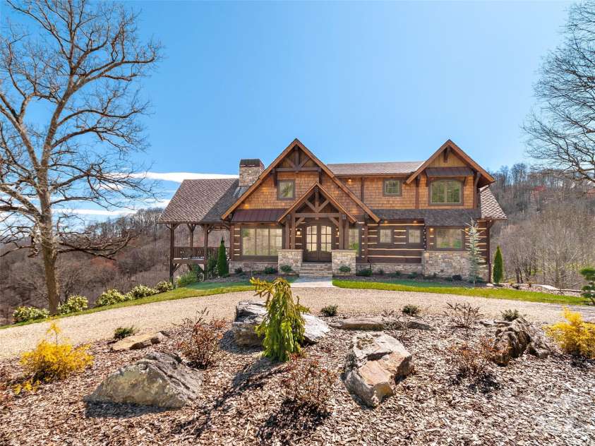 2670 Sleepy Hollow Drive, Waynesville, NC 28785.  MLS# CAR4355753, YatesRealty ID 7283. 