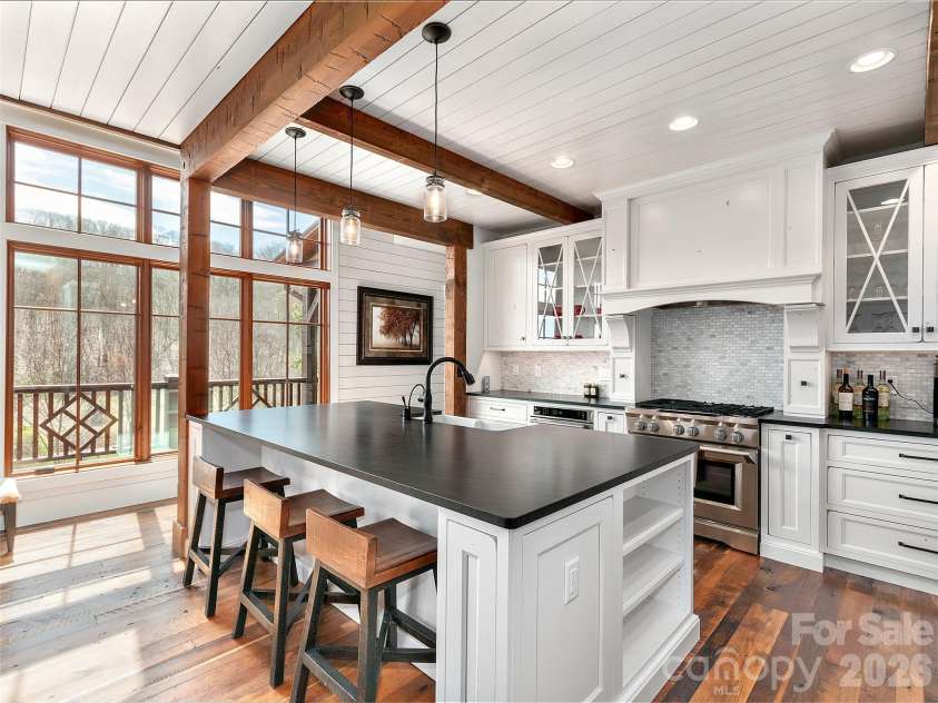 2670 Sleepy Hollow Drive, Waynesville, NC 28785.  MLS# CAR4355753, YatesRealty ID 7283. 