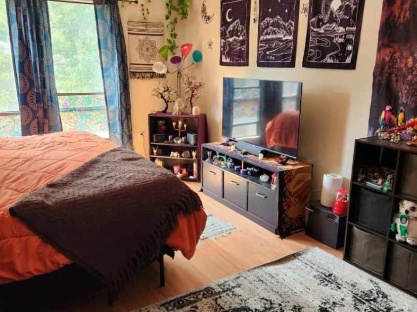 5012 Sardis Road, Charlotte, NC 28270.  MLS# CAR4182324, YatesRealty ID 7284. 