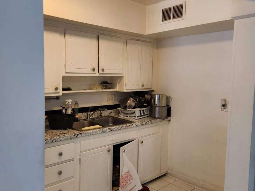 910 Mcalway Road, Charlotte, NC 28211.  MLS# CAR4182506, YatesRealty ID 7287. 